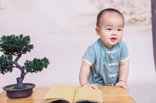 濮阳宝宝抓耳朵是什么原因